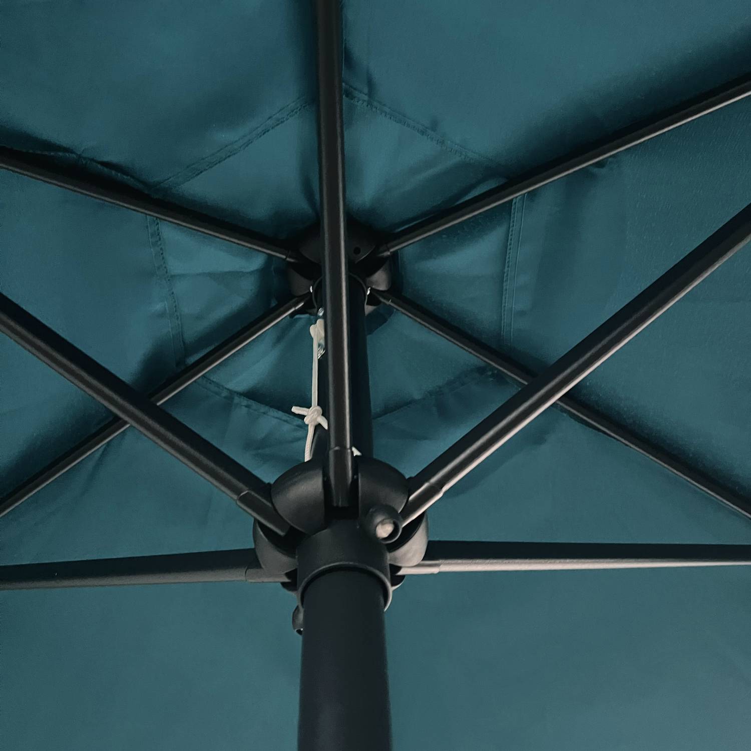 Parasol droit HAPUNA rond 2,70m de diamètre bleu - HAPPY GARDEN - Imagen 5