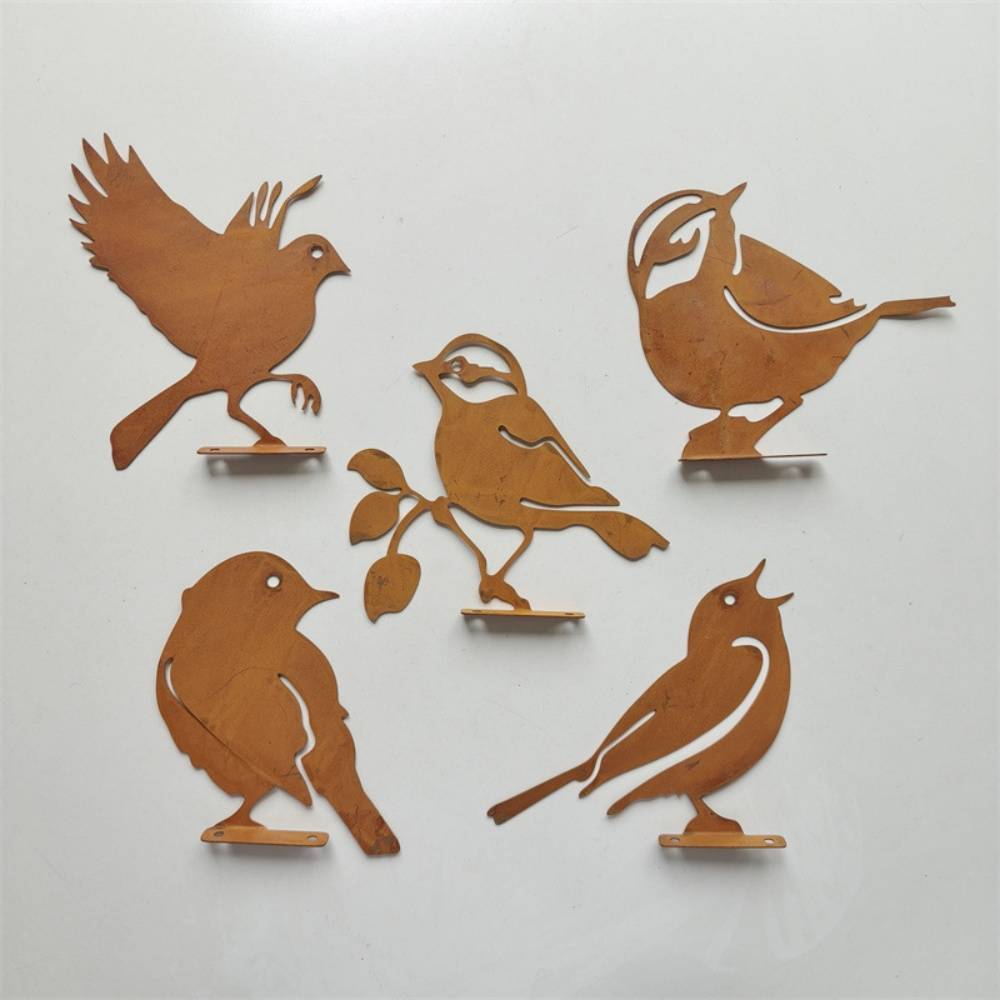 Lot de Cinq Oiseaux Décoratifs en Métal Rouillé - IntiMeg - Image 2