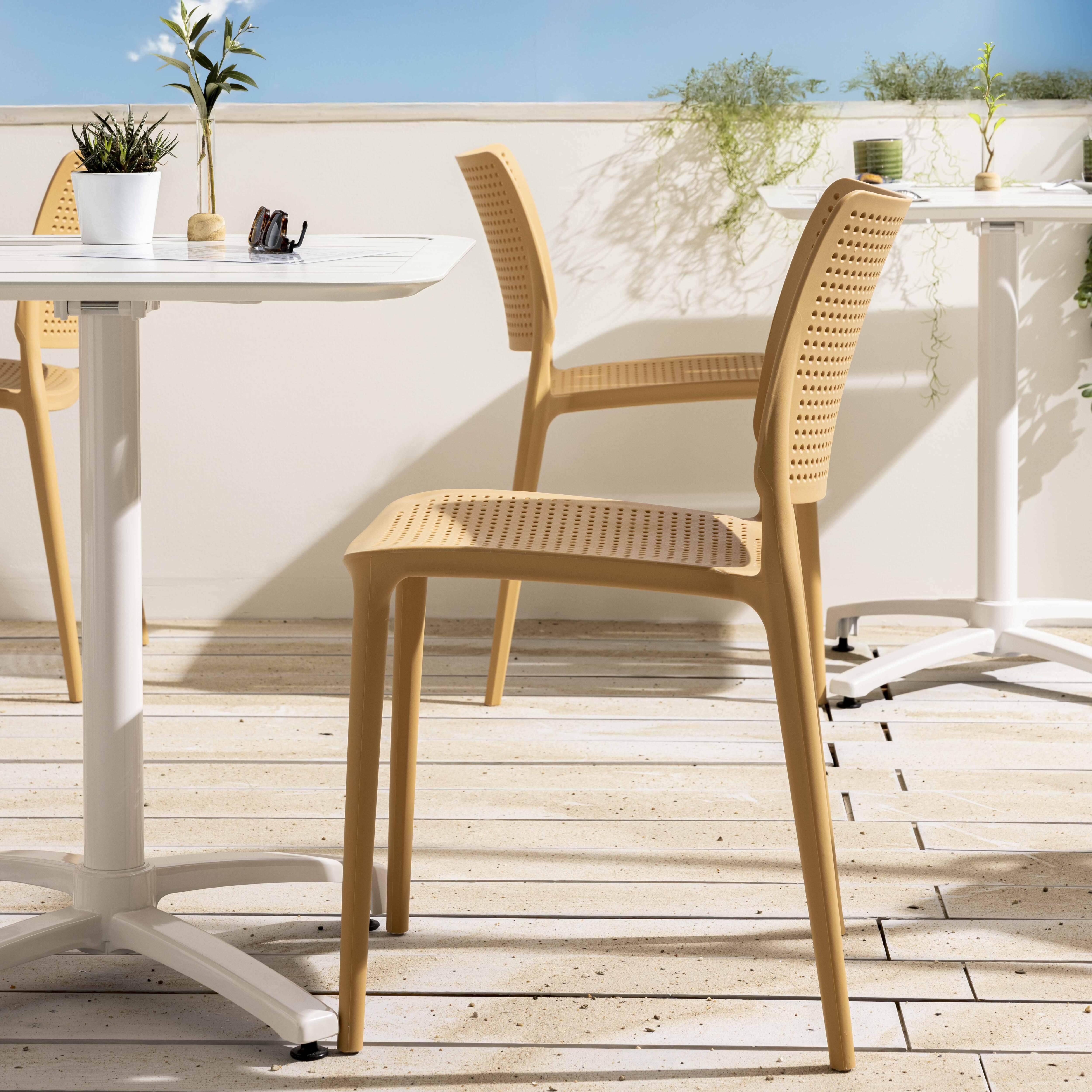 Oviala - Lot de 4 chaises de terrasse jaune clair en plastique Riga - Oviala - Imagen 4