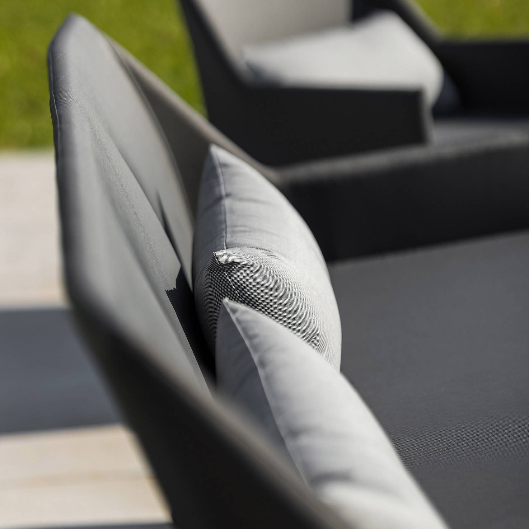 Salon détente avec table en imitation marbre - JARDILINE - Aluminium - Gris anthracite - Imagen 4