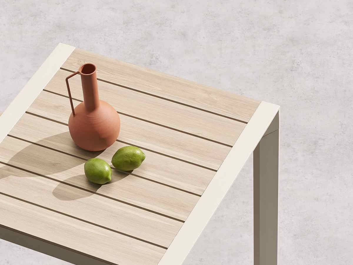 Hesperide - Table de jardin carrée alu Evasion 2 places effet bois Lin et argile + 2 fauteuils Piazza - Hespéride - Image 7
