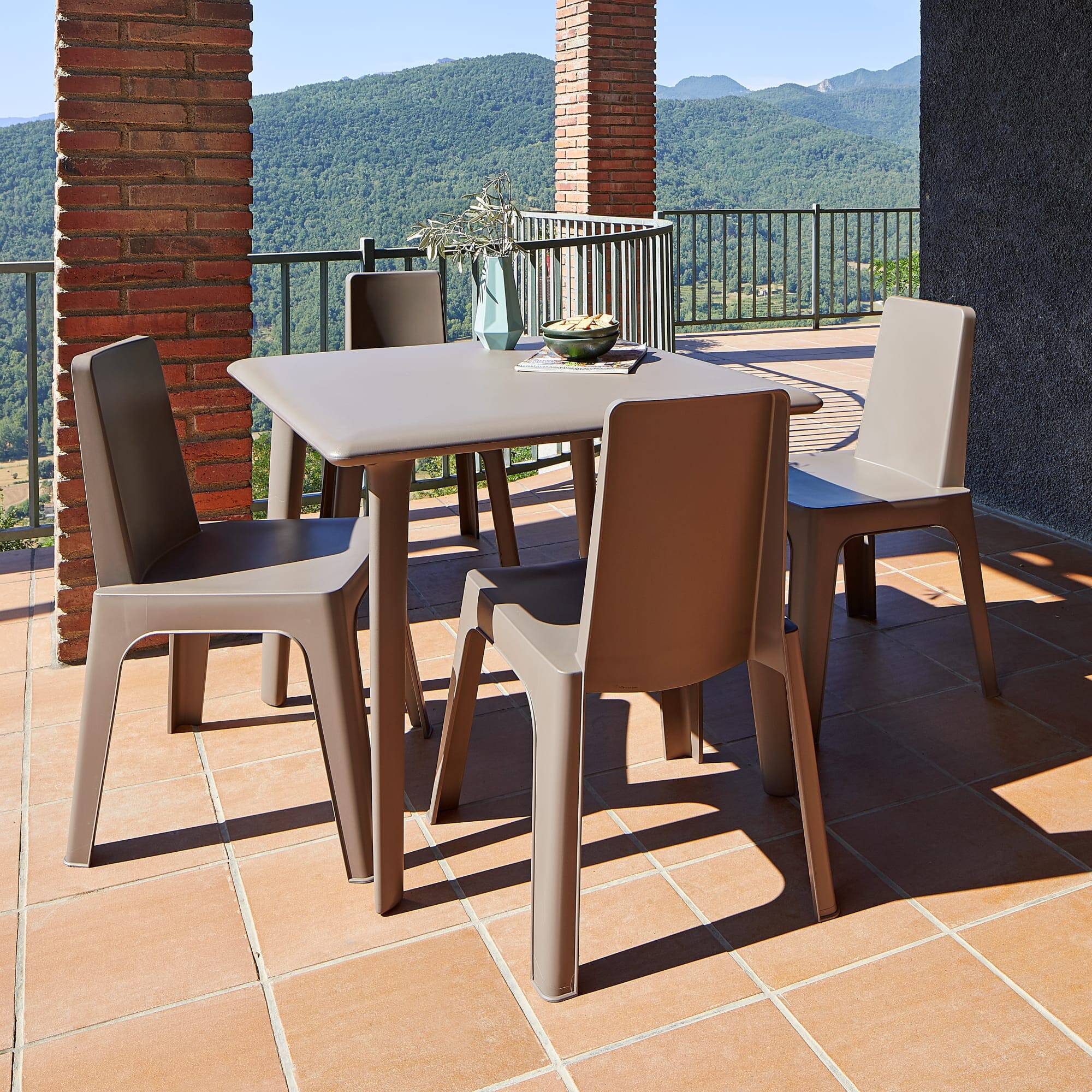Table carrée extérieur 90x90 ivoire DESSA Resol - Image 7