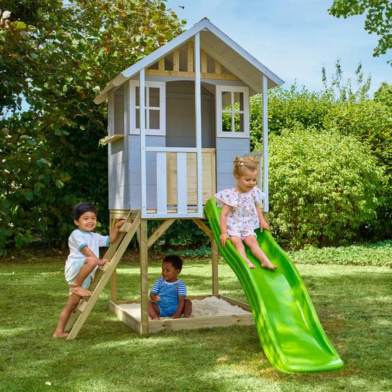 Maisonnette modulable sur pilotis avec balcon et glissière PERCE-NEIGE en bois FSC® - Image 1
