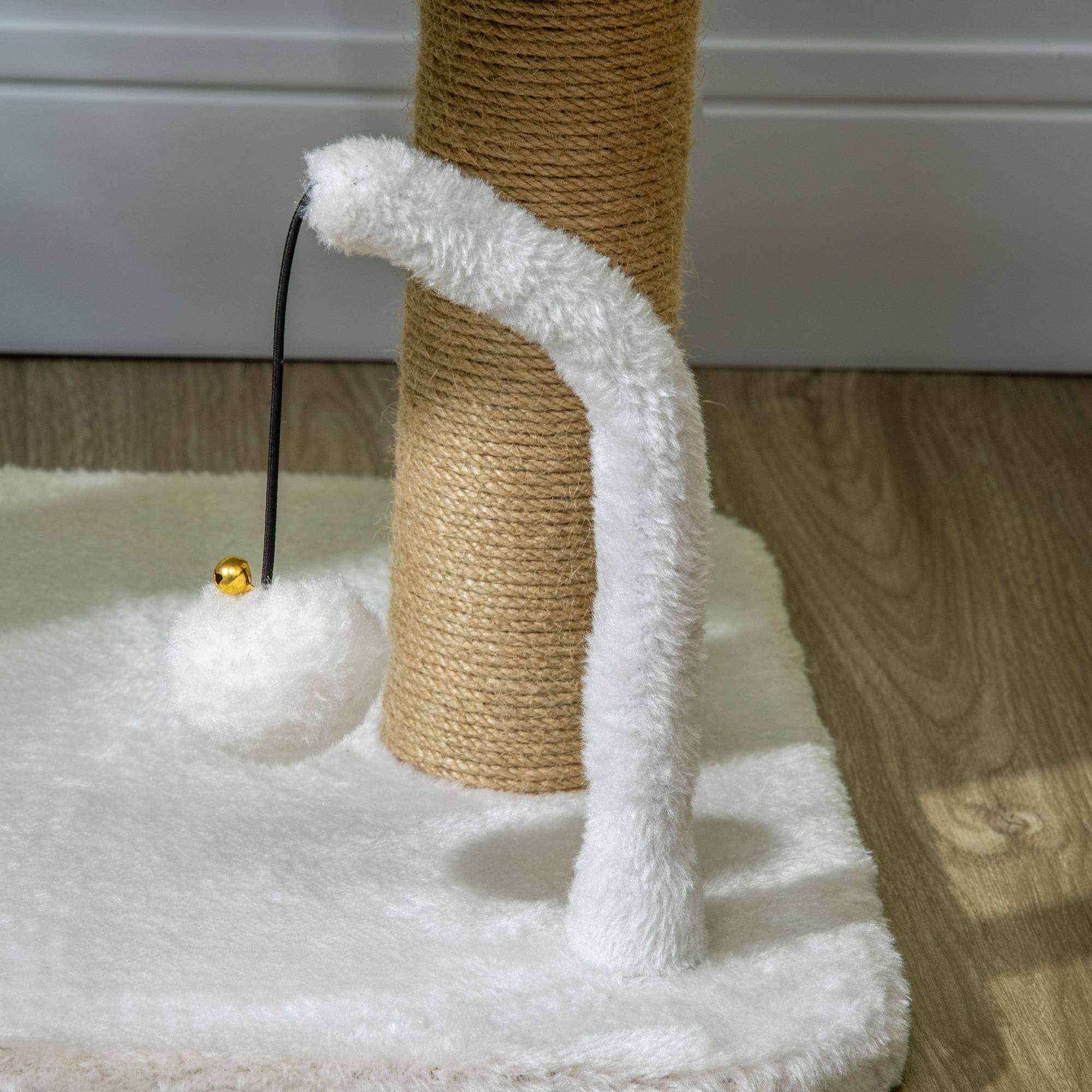 Pawhut - Arbre à chat 2 griffoirs jute naturelle panier jeu 2 boules suspendues avec clochettes peluche blanche - Imagen 8
