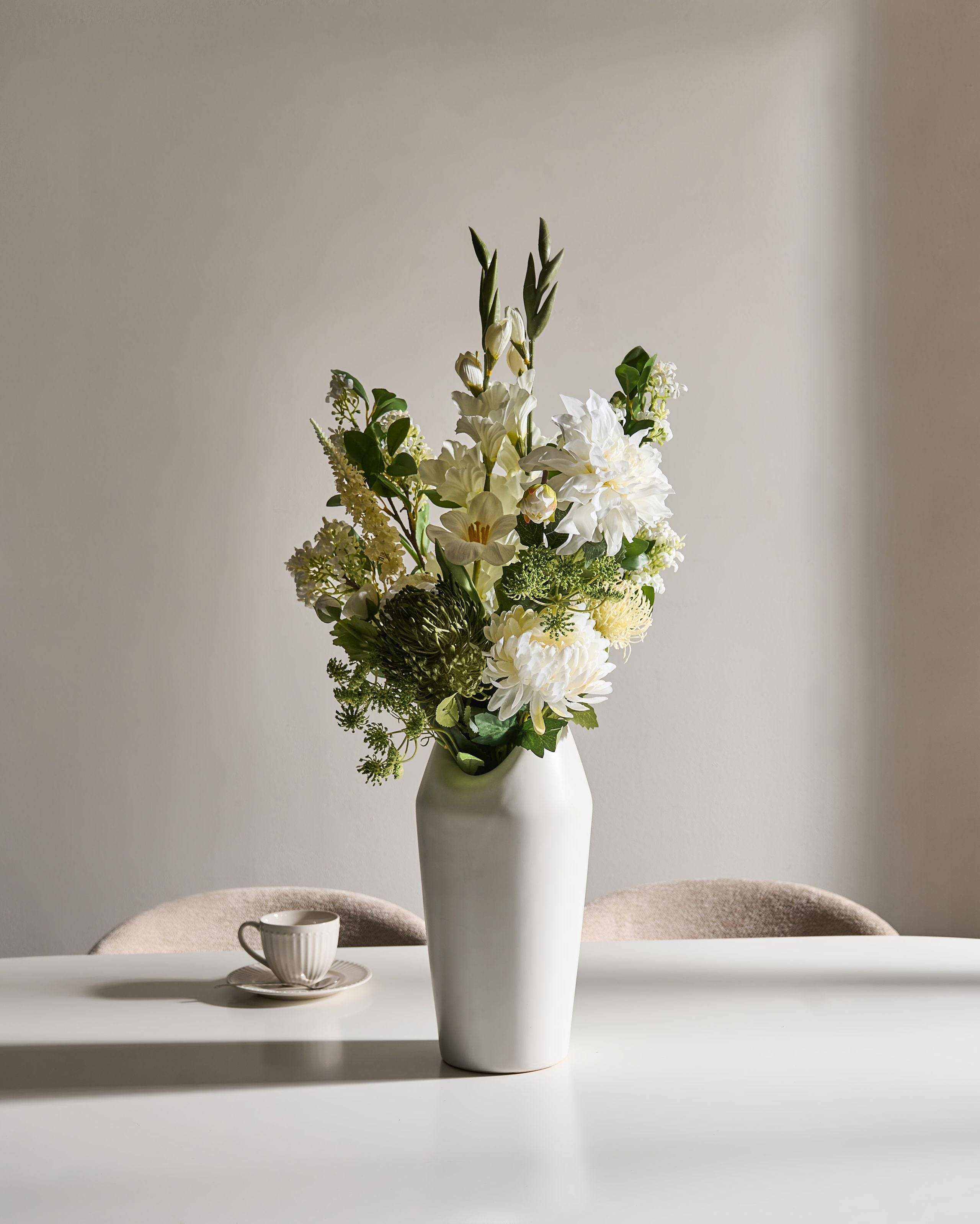 Beliani - Bouquet de fleurs artificielles Tissu Blanc LOURO - 35x35x70- Beliani - Image 1