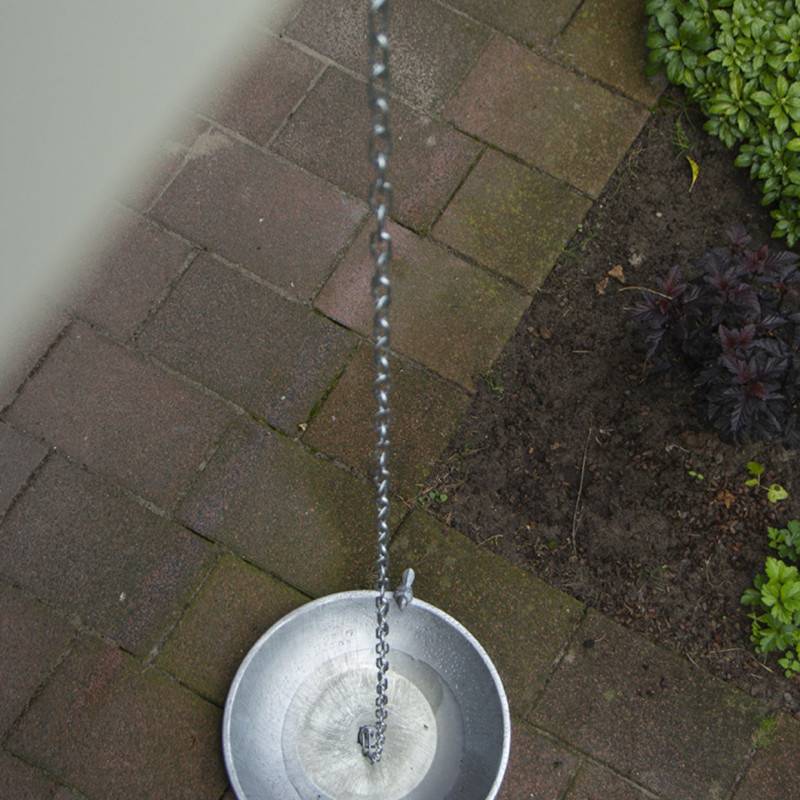 Esschert Design - Bain oiseau en fer galvanisé avec chaine - Imagen 5