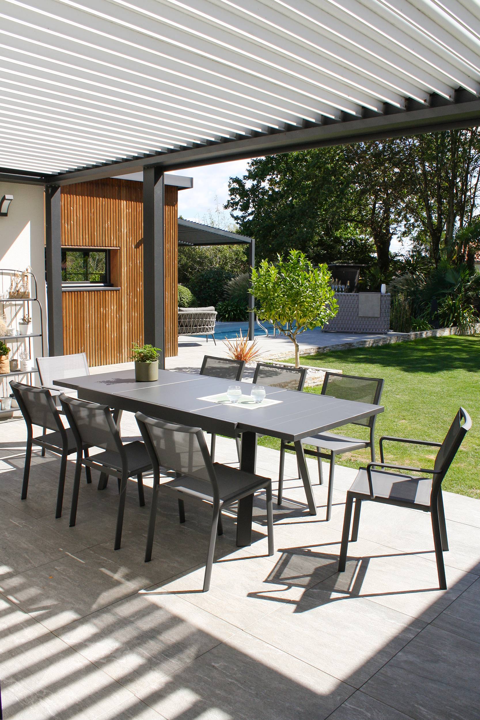 Dcb Garden - Ensemble repas de jardin 8 places en aluminium  - Gris anthracite - STOCKHOLM - Image 1