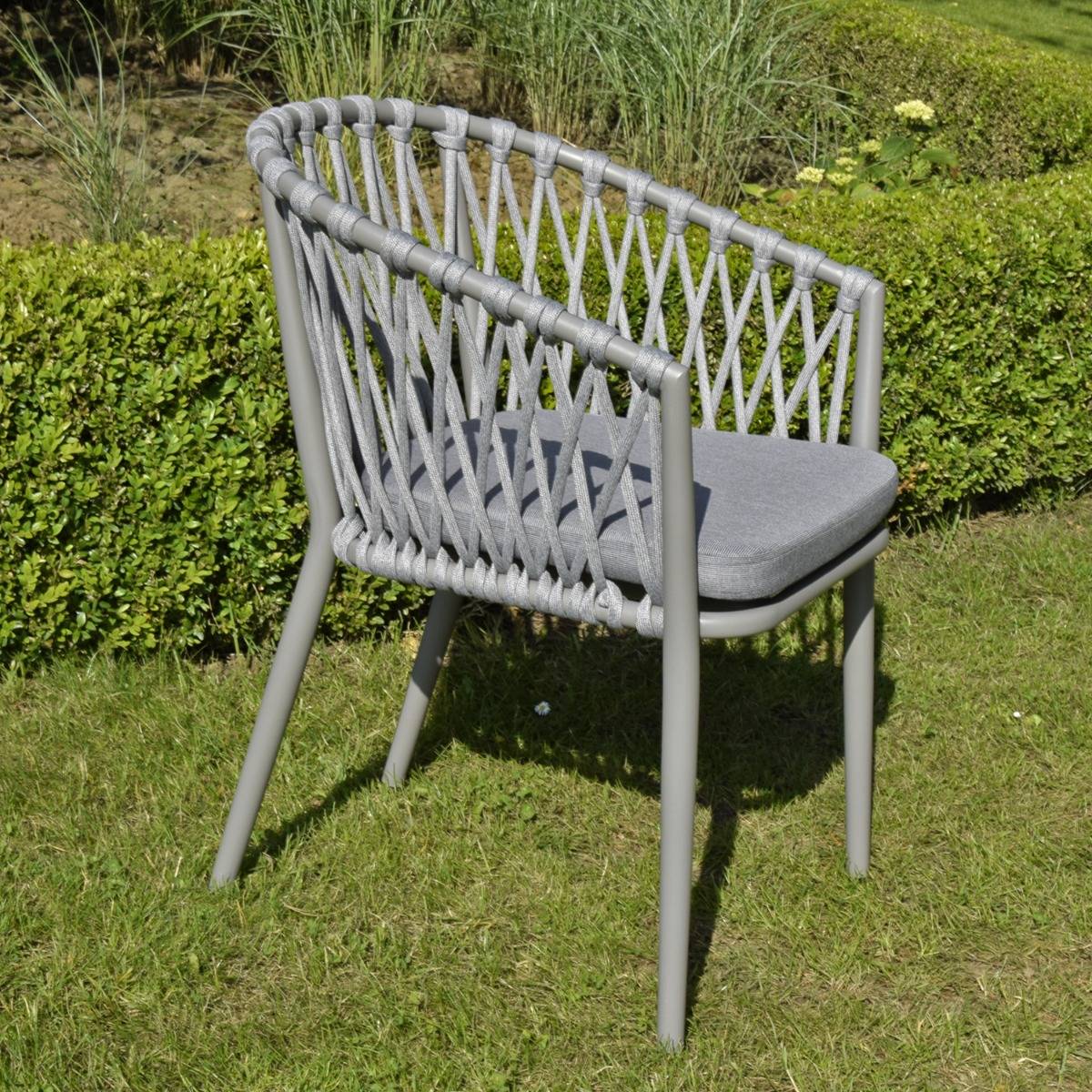 Fauteuil en aluminium et corde gris clair, Lula - Gecko Jardin - Image 1