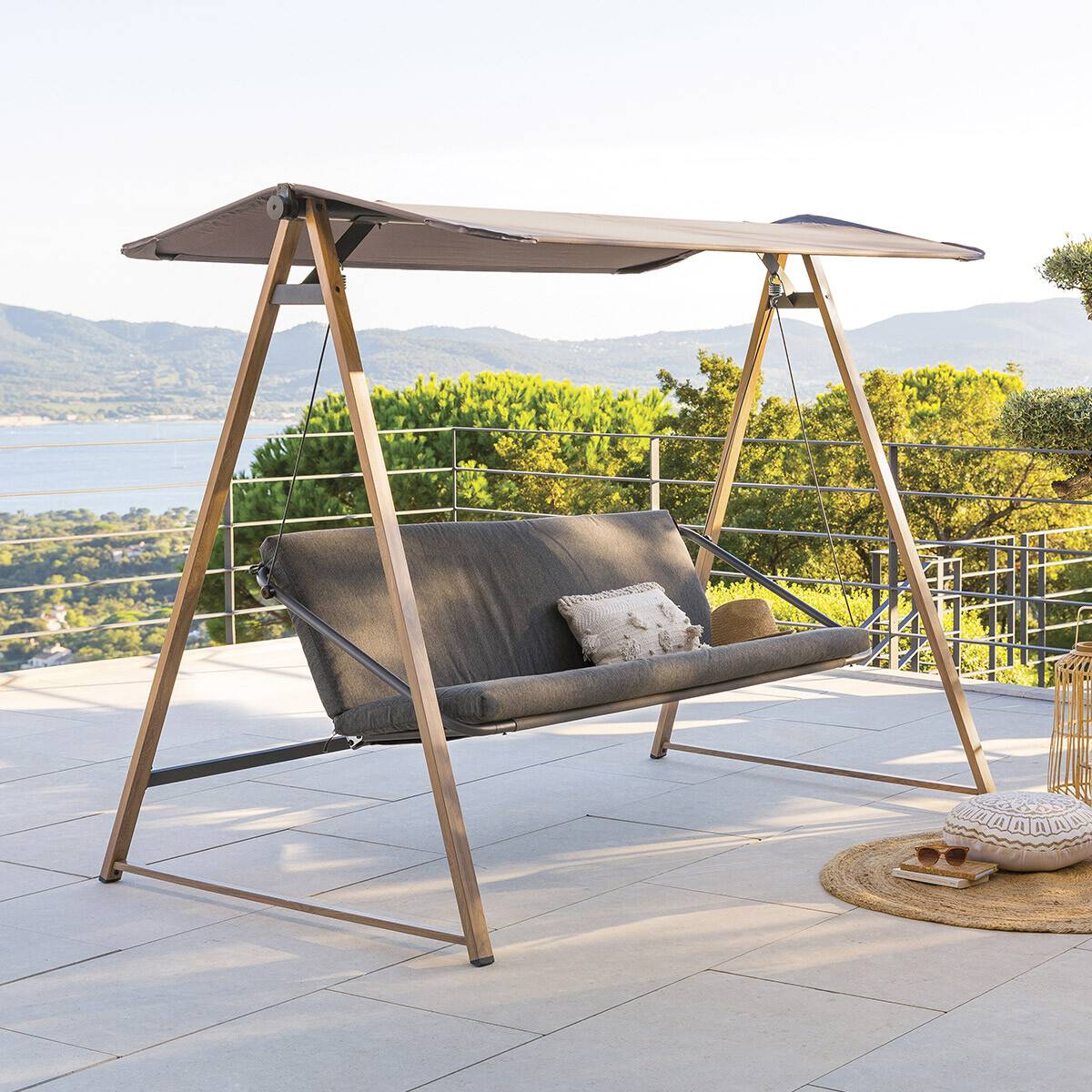 Hesperide - Balancelle de jardin "Soly" honey & charbon 224x135x173cm en acier - Hespéride - Imagen 1