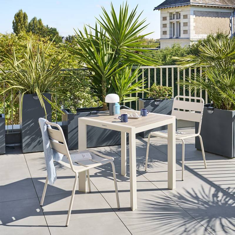 Hesperide - Table de jardin "Évasion" effet bois lin & argile 2 places lates en aluminium - Hespéride - Image 6