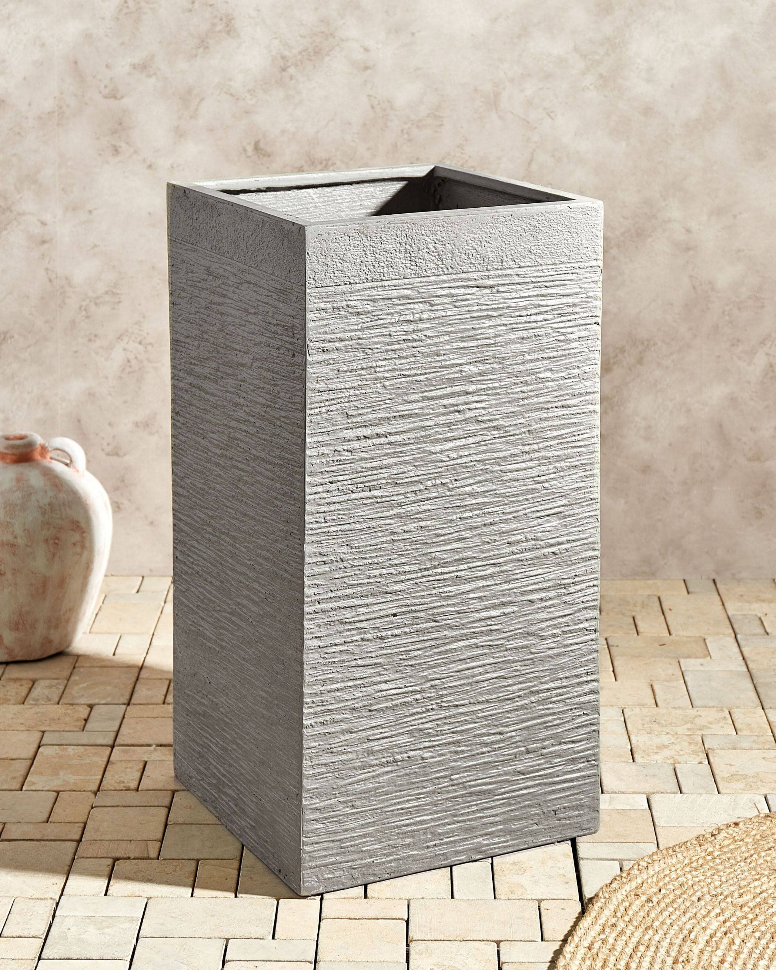 Beliani - Cache-pot d'extérieur Fibre d'argile Gris clair DION - 40x40x77- Beliani - Image 1
