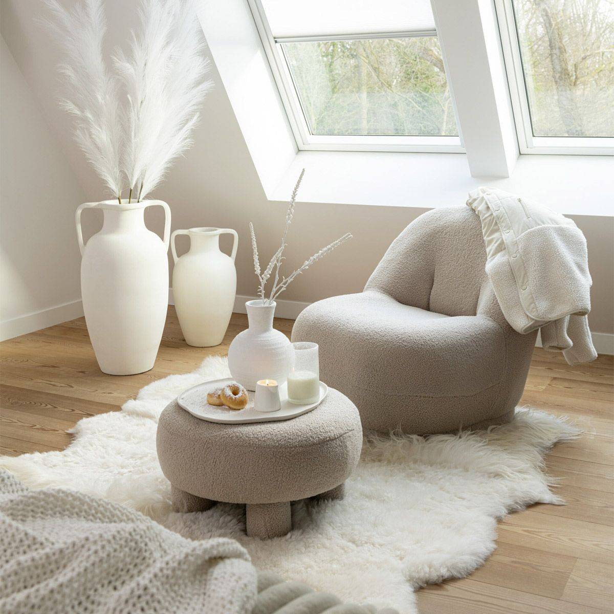 J-Line - Fauteuil Design Bouclette "Teddy" 88cm Beige - Image 8
