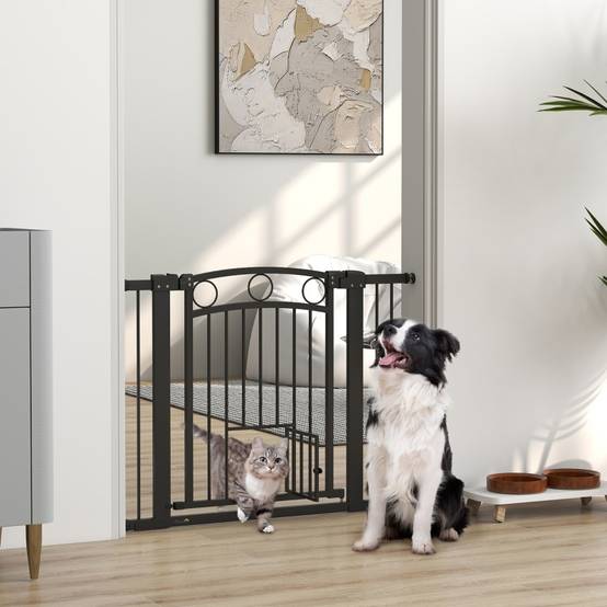 Barrière de sécurité extensible 77cm avec chatière intégrée pour porte et escalier Noir – ComfortXL Outdoor Living - Image 1