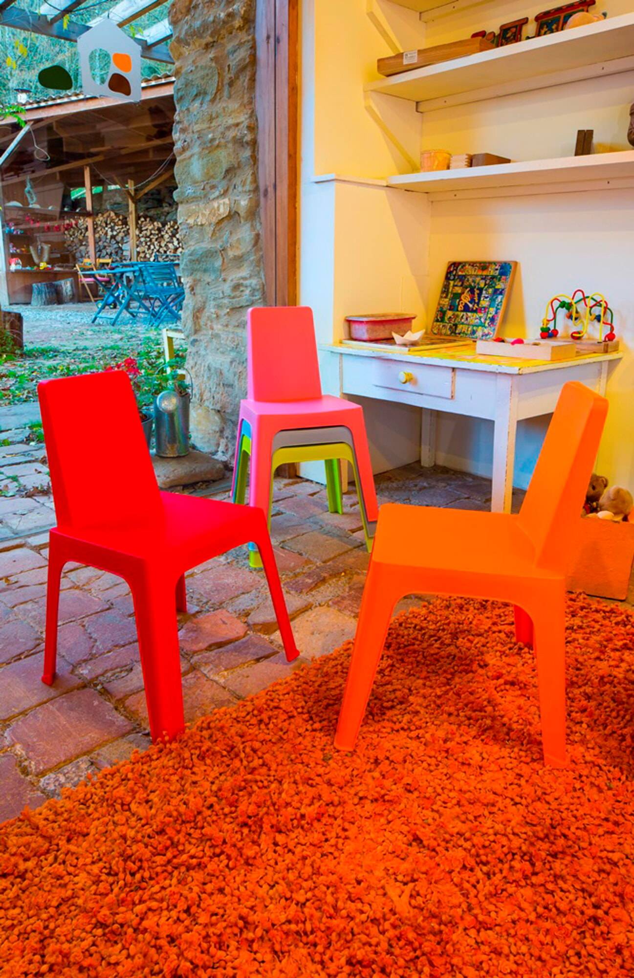 Set 2+1 chaises-table pour enfants intérieur, extérieur bleu ciel JULIETA garbar - Image 8