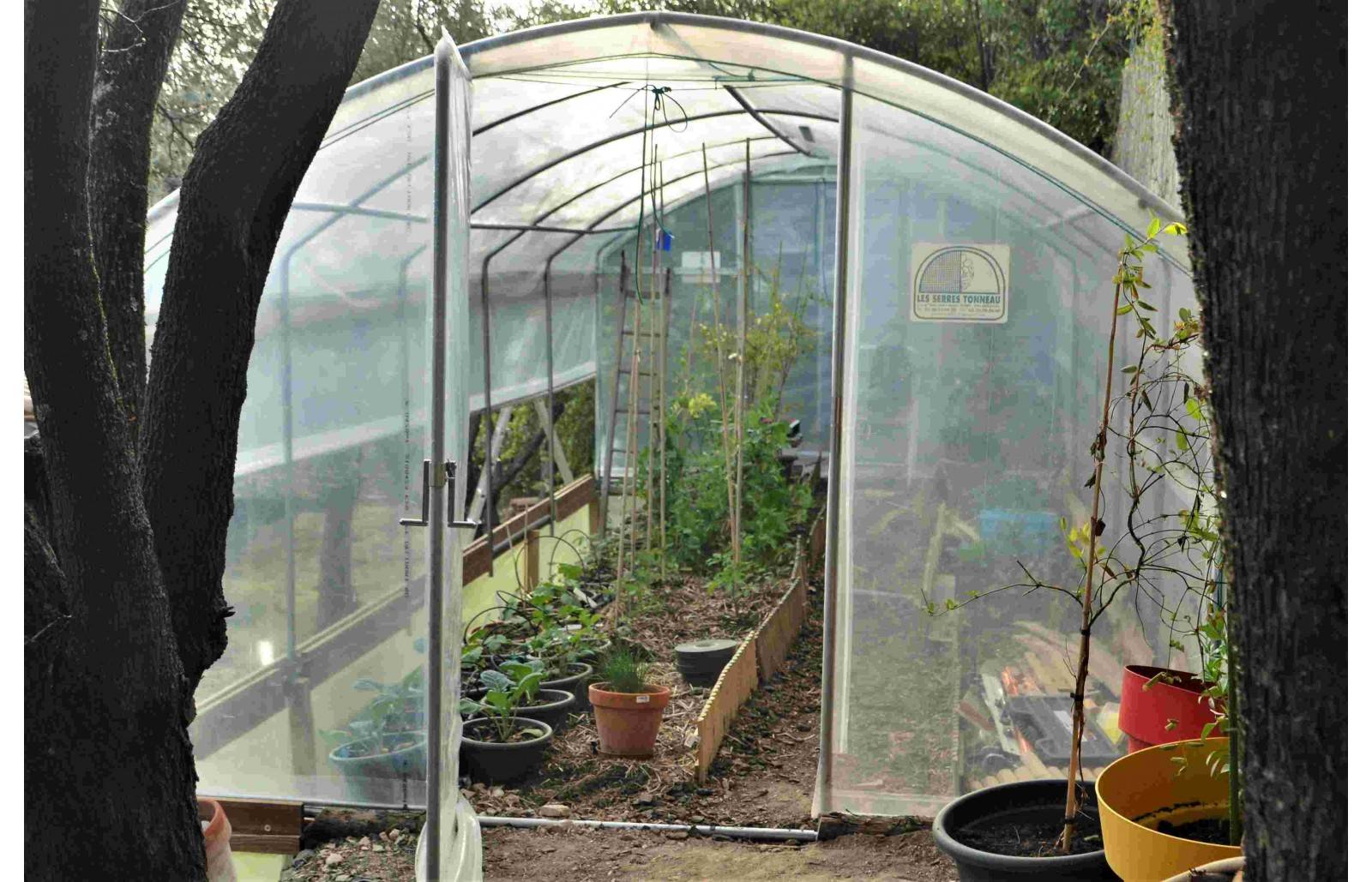 Serre tunnel de jardin - 22m² - 3 x 7,5 m - pieds droits - aérations latérales - 4 saisons - LES SERRES TONNEAU - Image 8