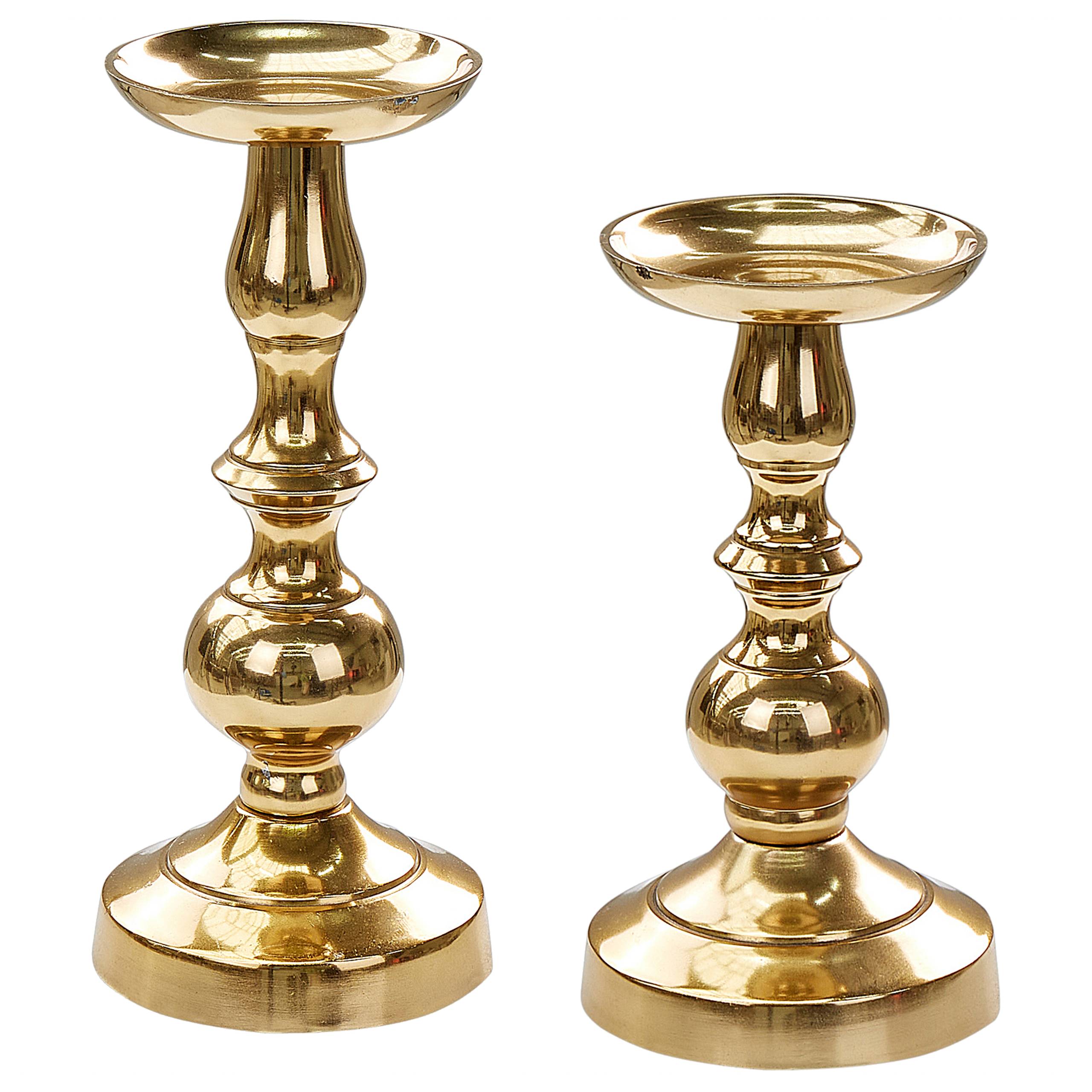 Beliani - Lot de 2 Bougeoirs en Aluminium Doré 23/27 cm Finition Brillante Robuste Léger Bougies Parfaites pour la Chambre et le Salon Eclairage Doux - Imagen 1