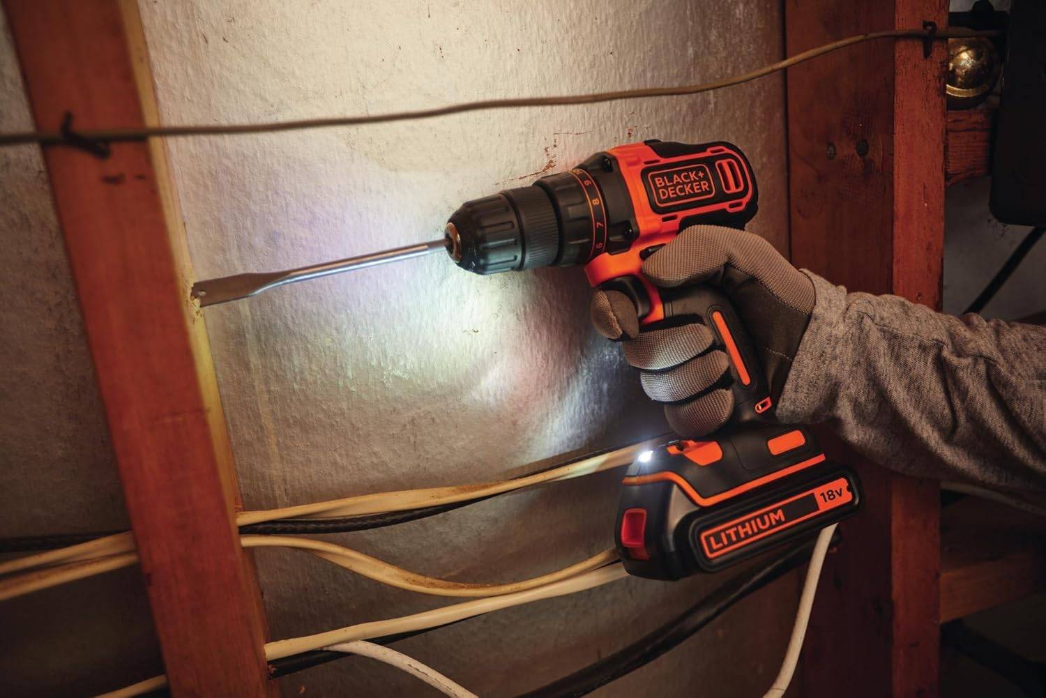 Black & Decker - Perceuse visseuse sans fil 18 V - BLACK+DECKER - avec 1 batterie 18V 1,5 Ah - chargeur - BDCDD186-QW - Imagen 2