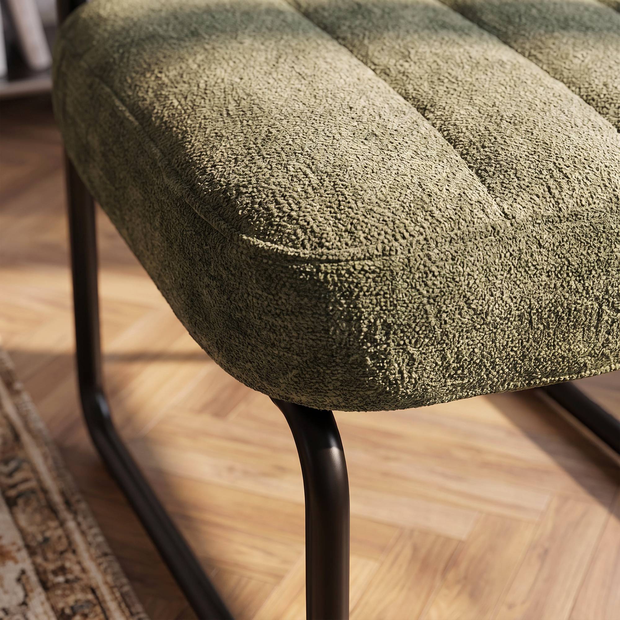 Sicaan Fauteuil kaki rembourré pieds métal noir et tissu chenille - PAOLA - Image 4