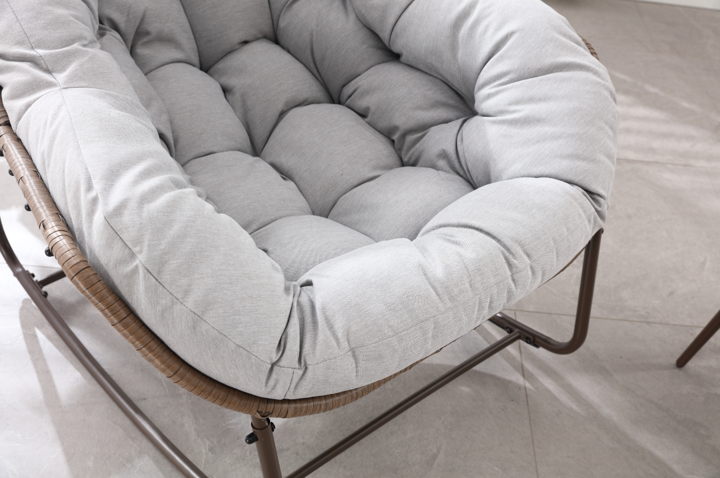 Fauteuil à bascule œuf résine tressée pour jardin relaxation 90x106cm gris - ComfortXL Outdoor Living - Image 4