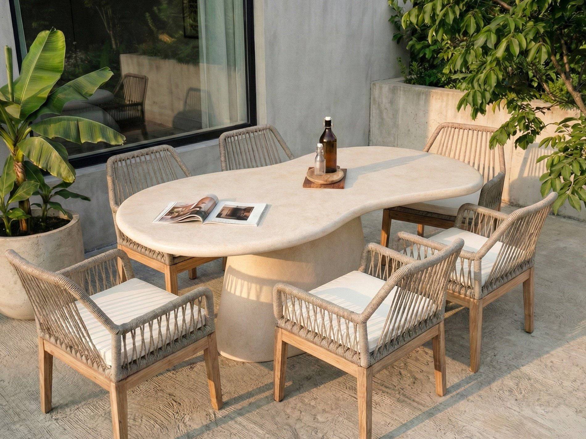Beliani - Table de salle à manger, 8 Personnes Oxyde de magnésium Beige SPOLETO - 110x200x76- Beliani - Image 1