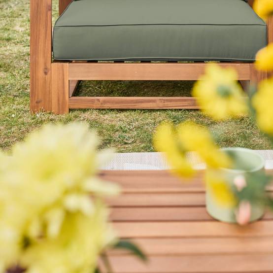 sweeek - Salon de jardin en bois 5 places - kaki. canapé. fauteuils et table basse en acacia. 6 éléments modulables. 273 x 75 x 72.5cm | sweeek - Image 7