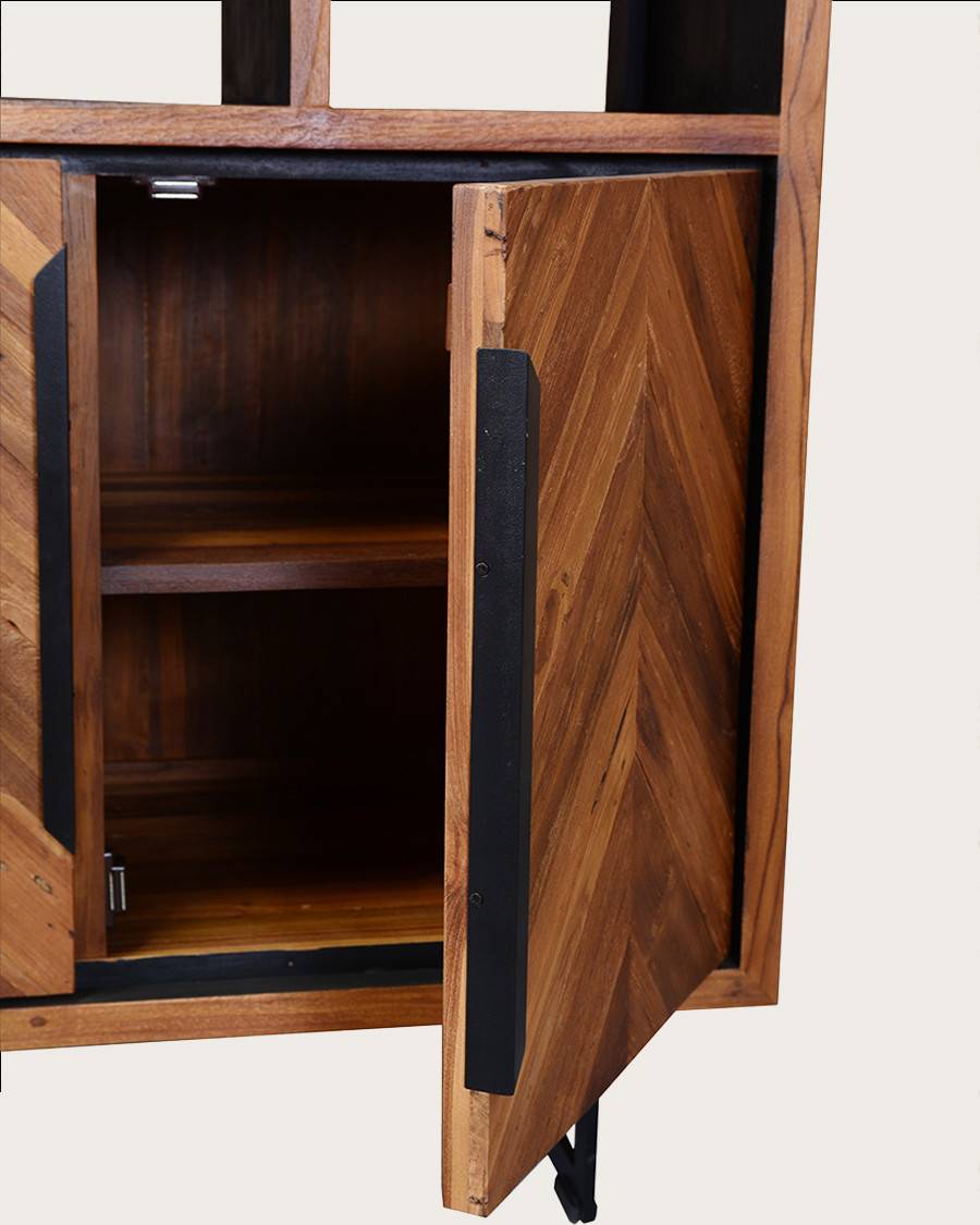 Kappa - Petite bibliothèque industrielle en teck maffis recyclé avec motif chevron 100 cm - UNIQKA - Imagen 6