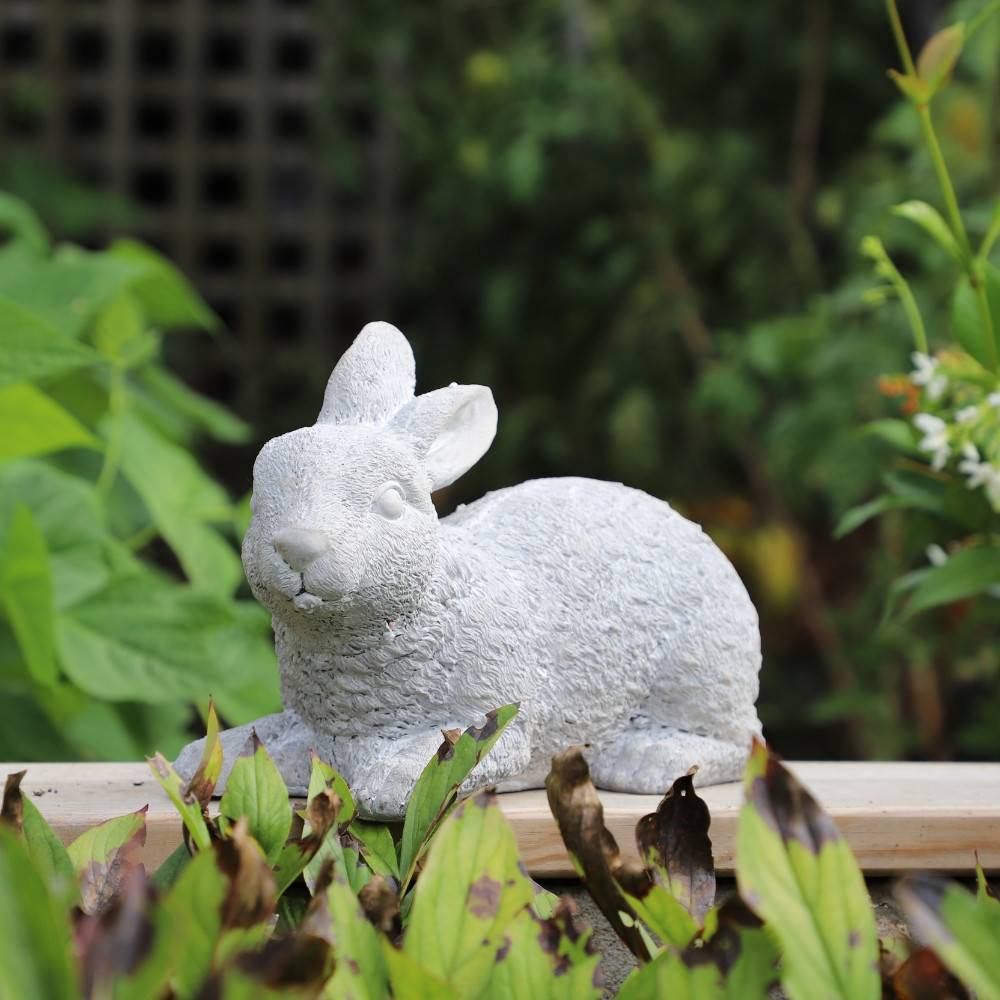 Lapin de jardin couché en béton gris 30 x 14 x 19 cm Chemin de campagne - Imagen 2