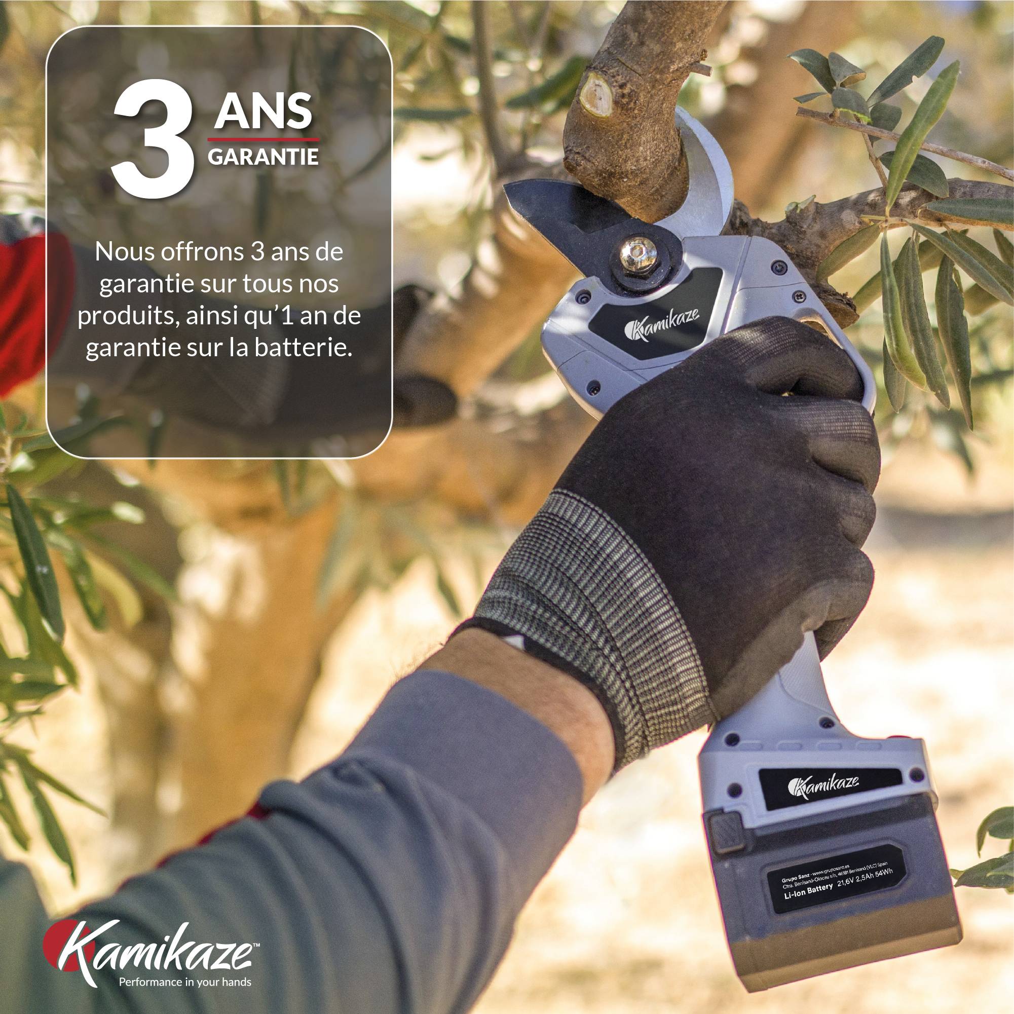 KAMIKAZE KV390. Sécateur électrique professionnel. Avec batterie 21,6 V. Ø 35 mm. Comprend une mallette de transport avec chargeur, 2 batteries - Image 6