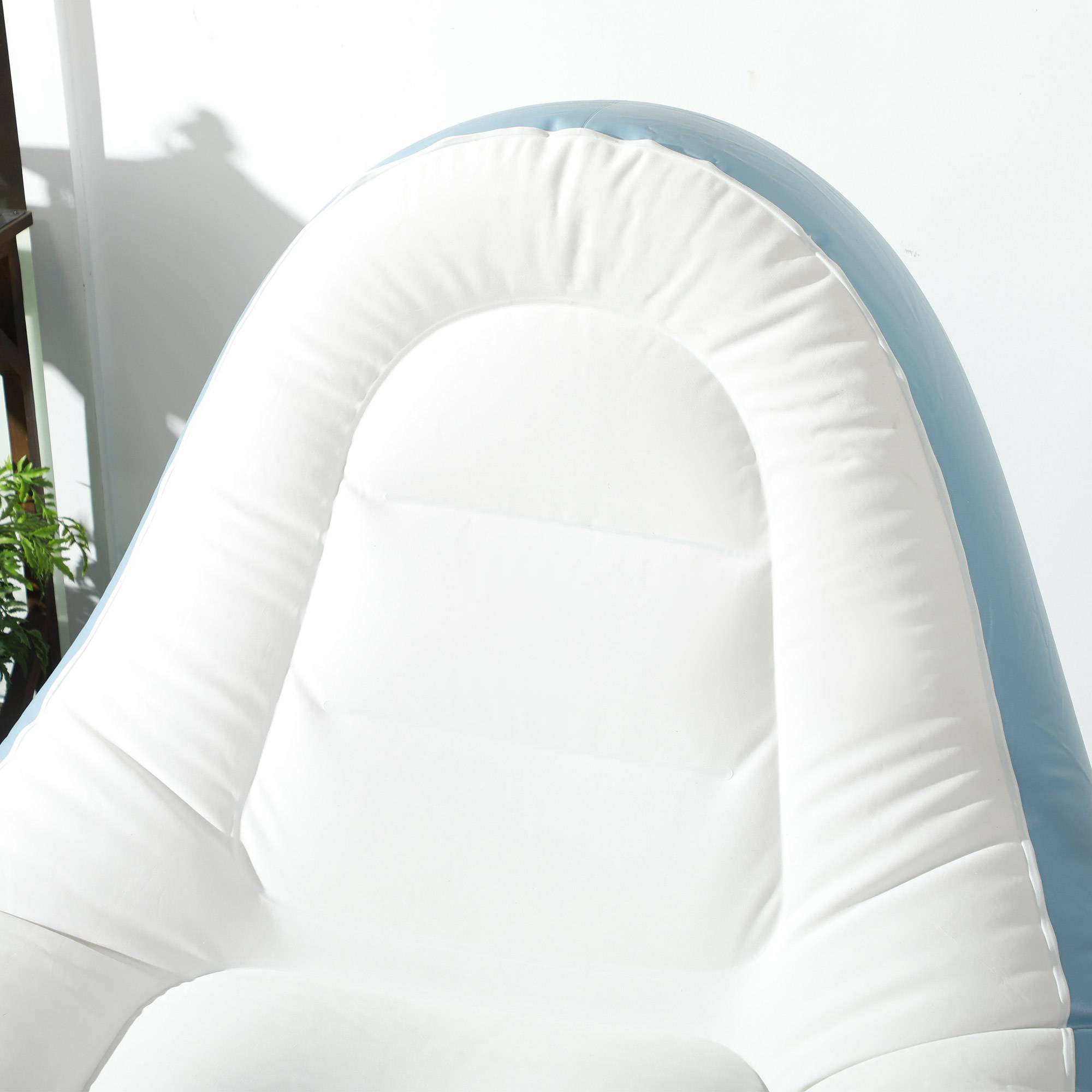 Fauteuil gonflable plastique blanc et bleu 125 x 100 x 87 cm - PANGIVO - Image 9