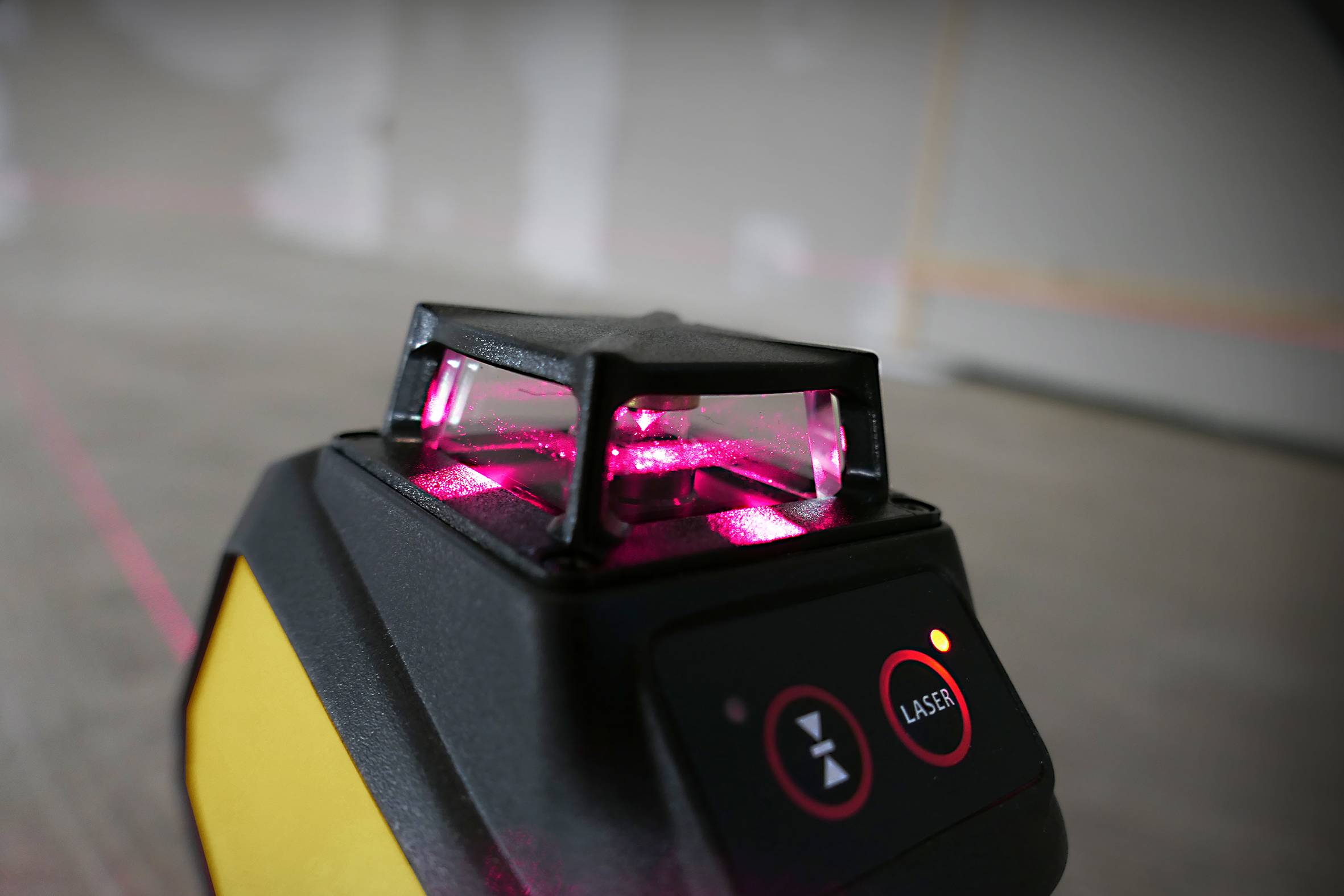 Niveau laser horizontal à 360°, portée de 20m FARTOOLS - Image 3
