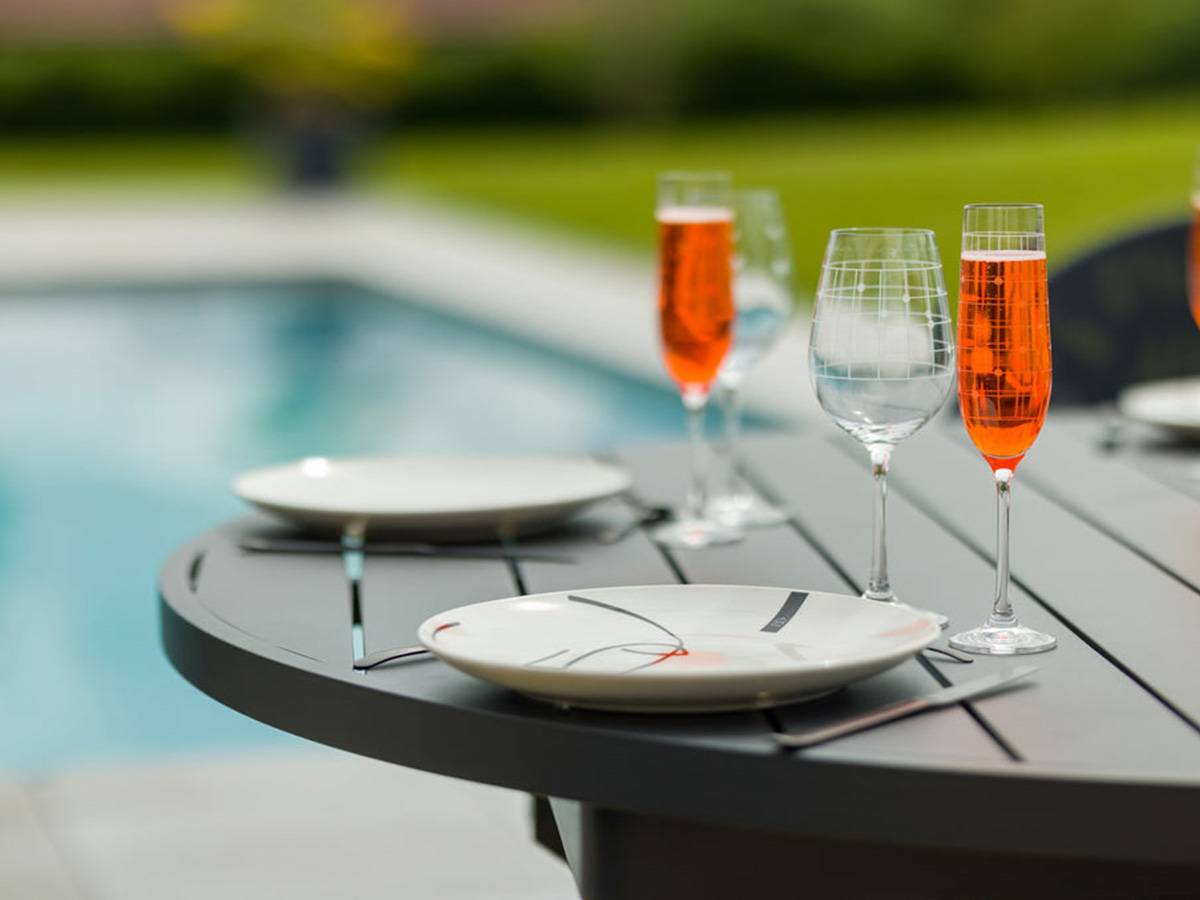 Table de jardin ronde extensible en aluminium Palma 8/10 places + 6 chaises Fuerte Ventura - Jardiline - Image 4