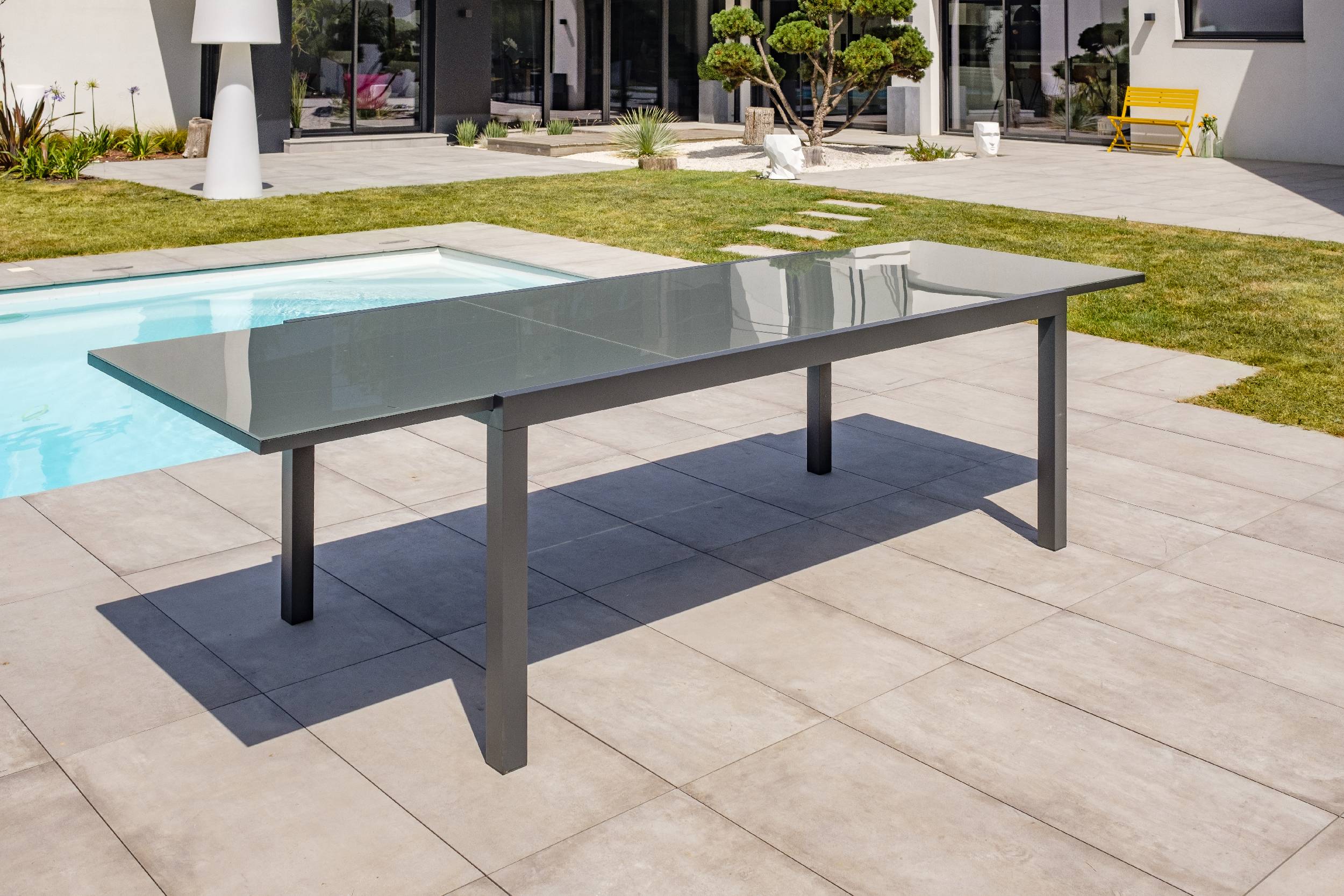 Dcb Garden - Ensemble repas 8 à 12 places en aluminium et plateau verre - Gris anthracite - TOLEDE - Imagen 7