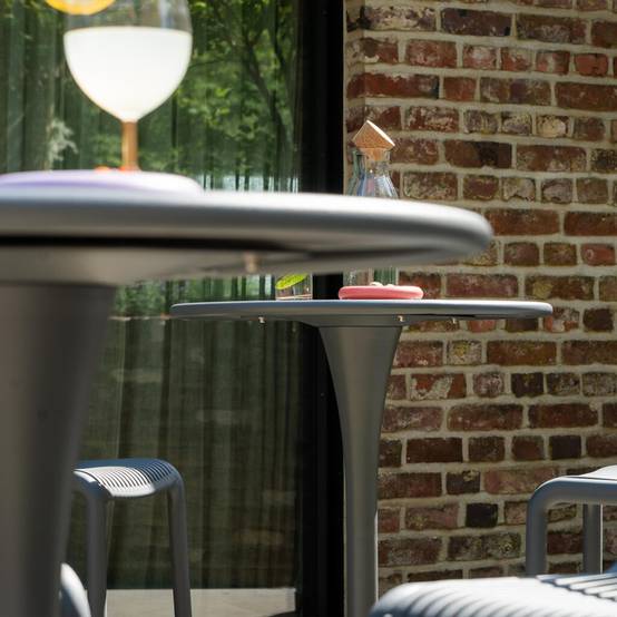 Table haute ronde de jardin en acier Gris ANDREA - Image 7