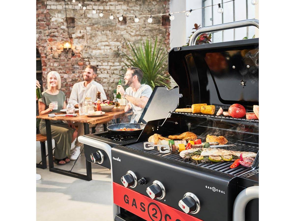 Char-broil - Barbecue à gaz et à charbon Gas2Coal 2.0 3B + Housse de protection + Plancha + Kit 3 ustensiles - Char-Broil - Imagen 5