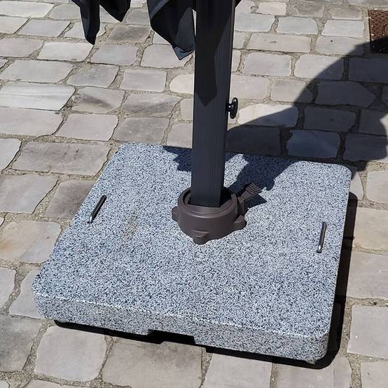 Pied de parasol en granite gris 102 kg avec roulettes Diamanta - Gecko Jardin - Imagen 1