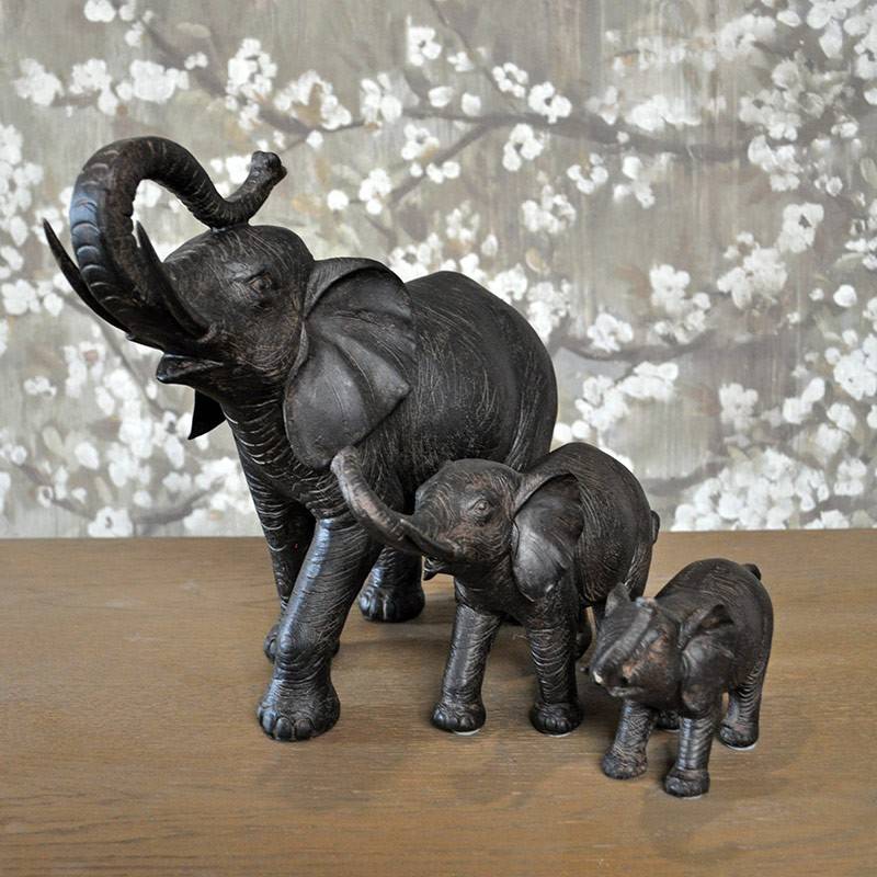 Déco famille 3 éléphants marron 83x14x31cm - Image 1