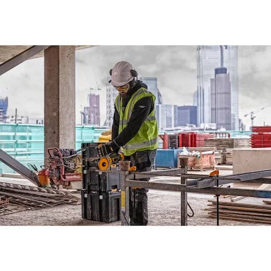 Dewalt - Meuleuse 54V/18V XR FlexVolt 125mm + 2 batteries 2/6Ah + chargeur en coffret TSTAK II - DEWALT - DCG418T2-QW - Imagen 6