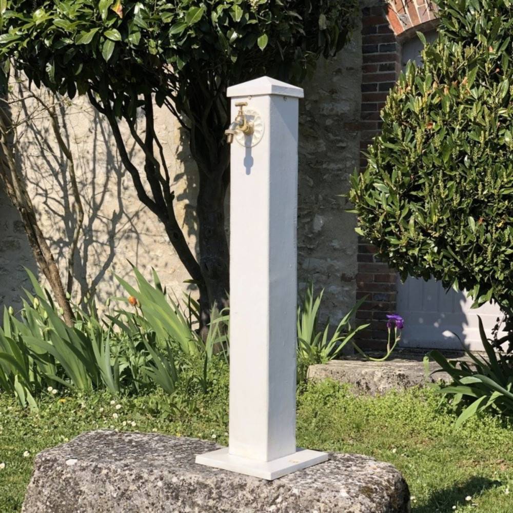 Chemin De Campagne - Fontaine de jardin en fonte blanche 22.5 x 22.5 x 90 cm Chemin de campagne - Imagen 3