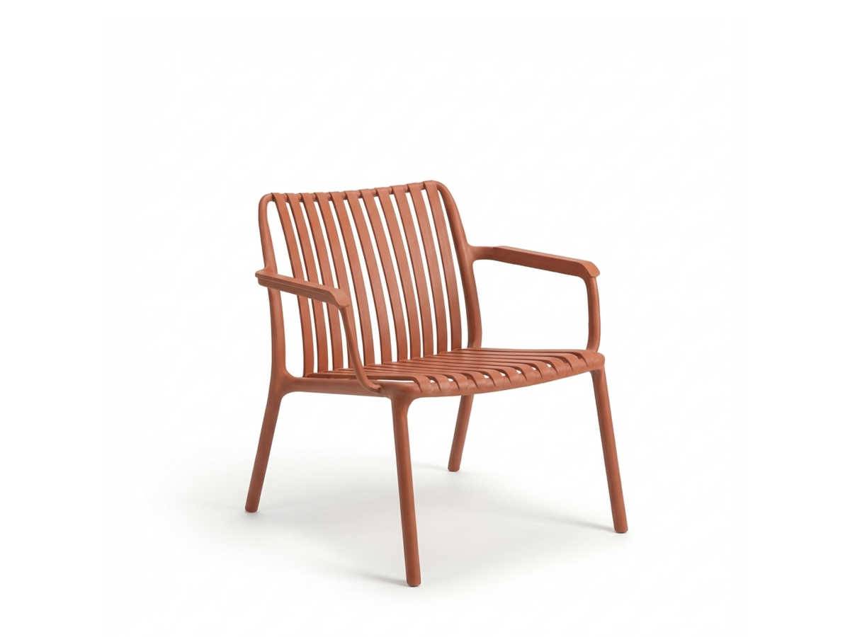 Fauteuil bas de jardin en résine PP 50 % recyclé Joysxee, terracotta - Jardiline - Image 1