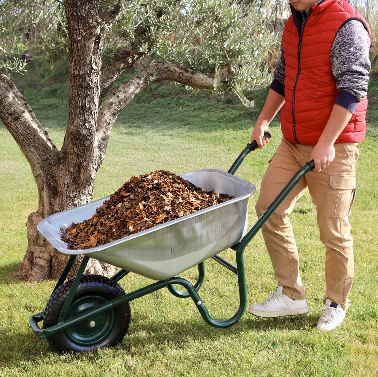 Brouette de jardin, de chantier tout terrain - 75 L - 160 Kg - Acier galvanisé - Linxor - Image 4
