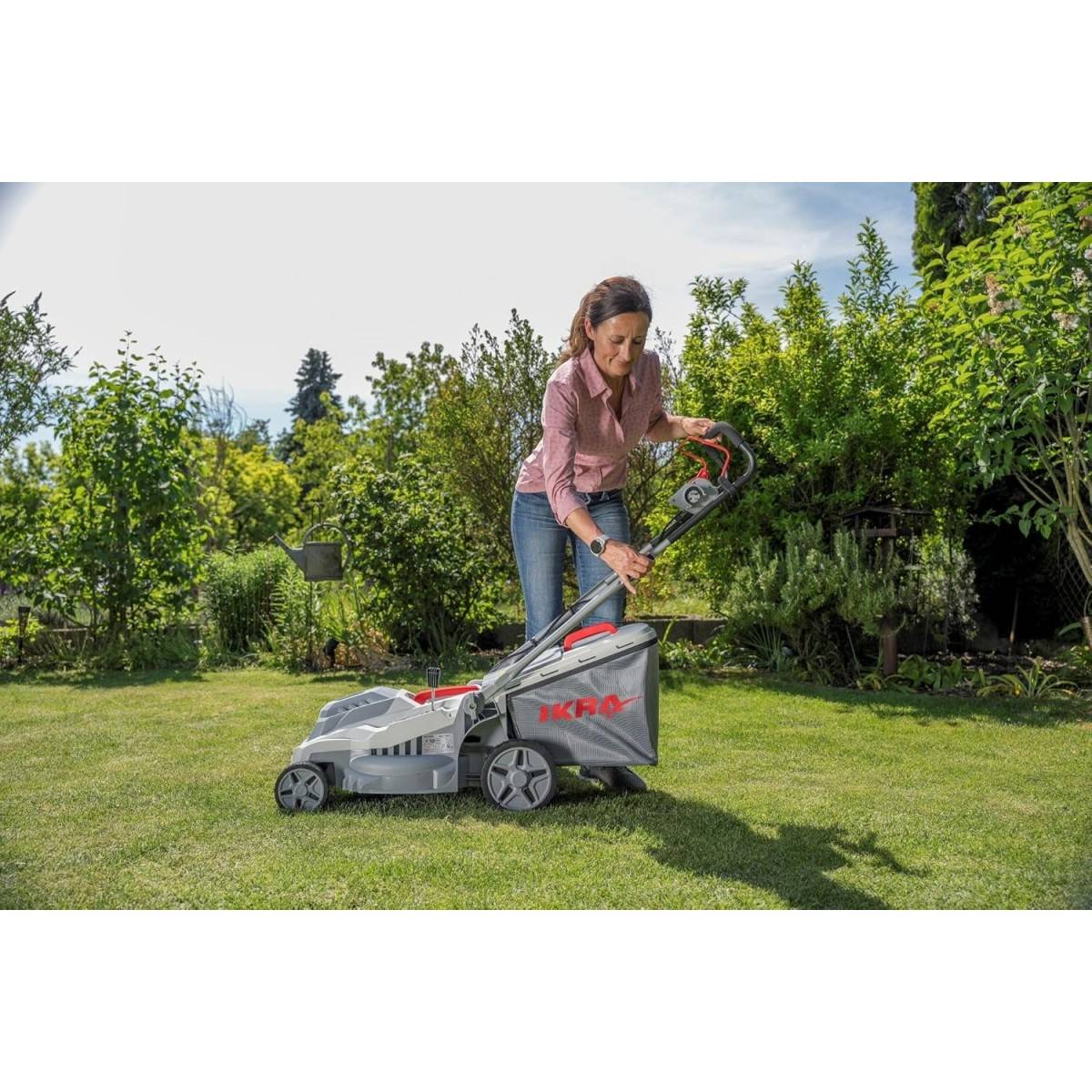 Tondeuse électrique 1600W 2en1 Tonte & Ramassage Pelouse Largeur de coupe 38cm, 5 Hauteurs de coupe, Tondeuse gazon Bac 42L IKRA - Image 10