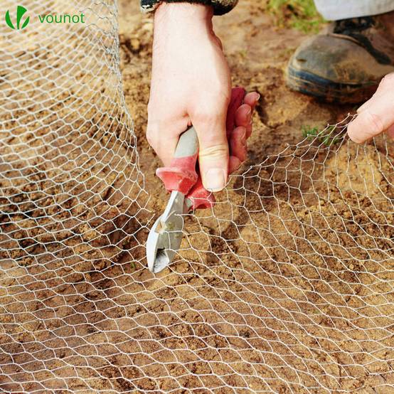 VOUNOT® Grillage métallique gainé de PVC gris - Maille 13mm - 1x25M - Filet de clôture pour poulailler - Image 5