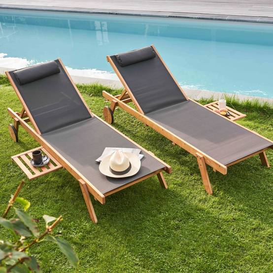 Oviala - Lot de 2 bains de soleil avec coussin et tablette en bois noir Goa - Oviala - Imagen 2