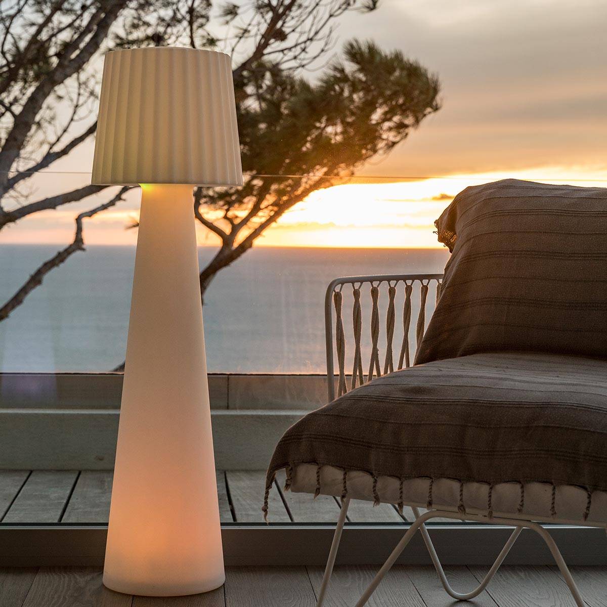Lumisky - Lampadaire d'extérieur sans fil LADY RGB H110cm - Imagen 3