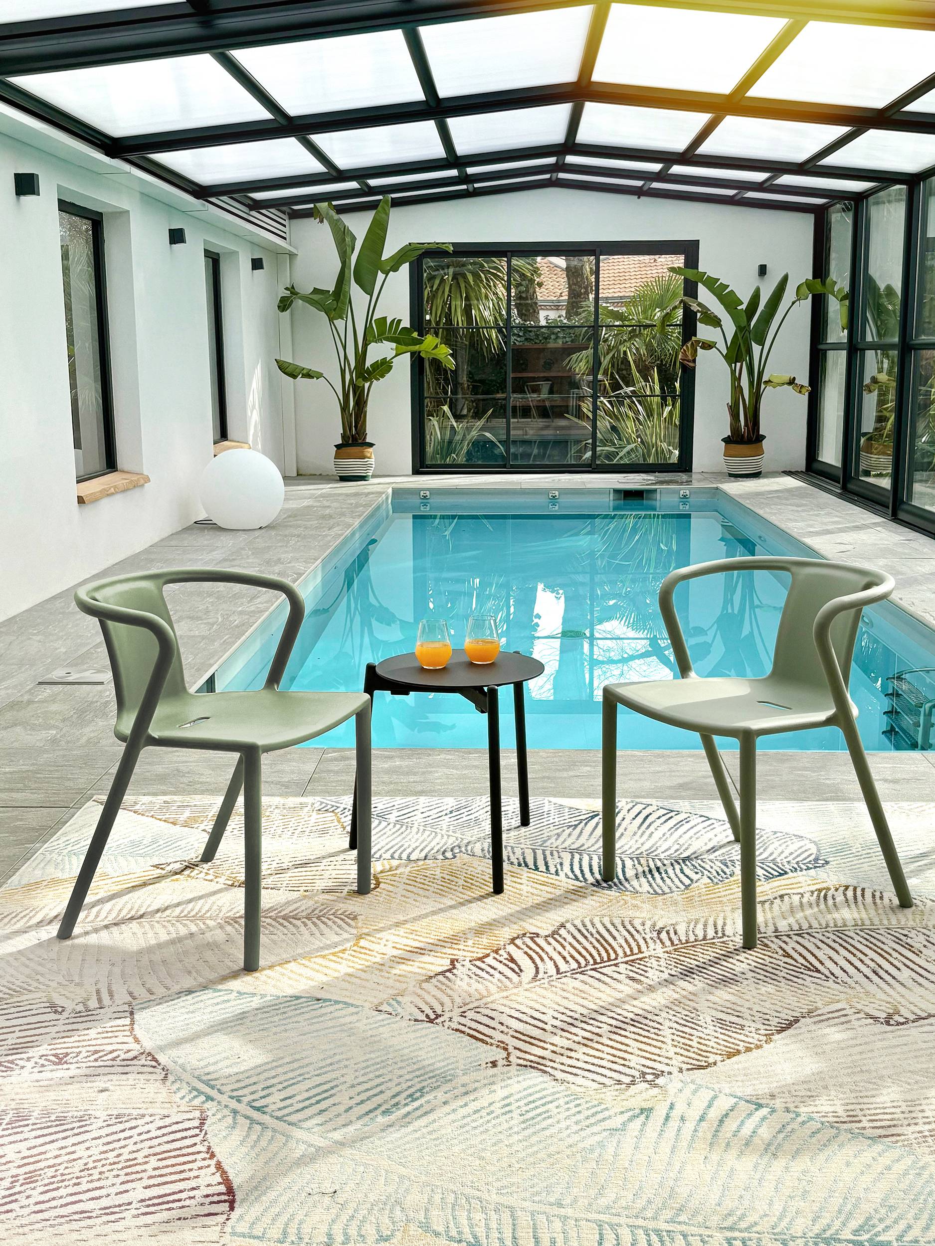 Lot de 2 fauteuils de jardin empilables en Polypropylène - Vert olive - DIEGO - Image 1