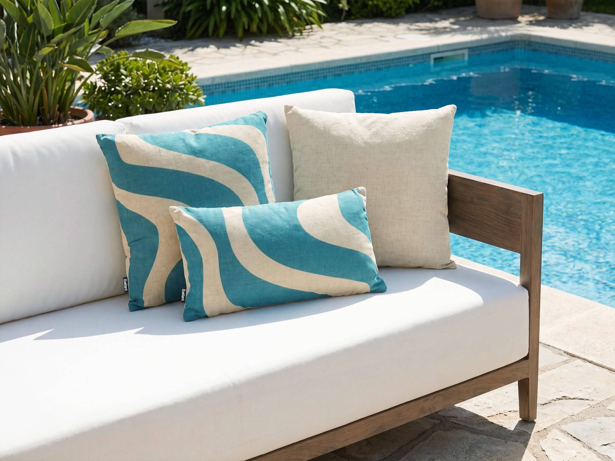 Beliani - Coussin d'extérieur Polyester Beige/bleu AURINIA - 30x50x10- Beliani