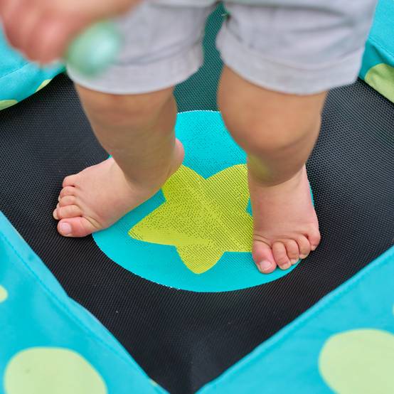 Trampoline Bluey pour tout-petits COMPACT - Image 7