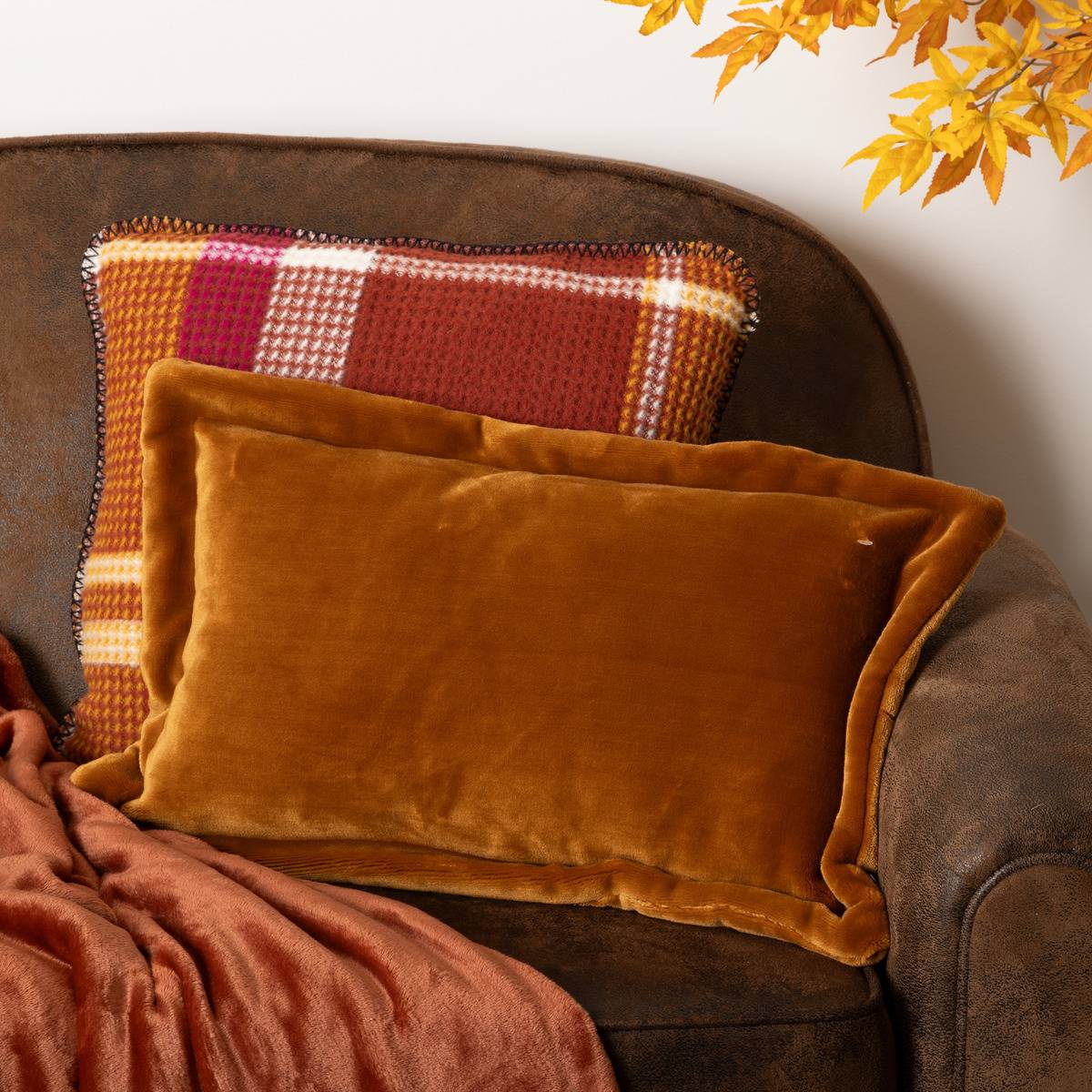 Atmosphera - Coussin flanelle Cuddly beige lin 30x50cm - Atmosphera Créateur d'intérieur - Imagen 1