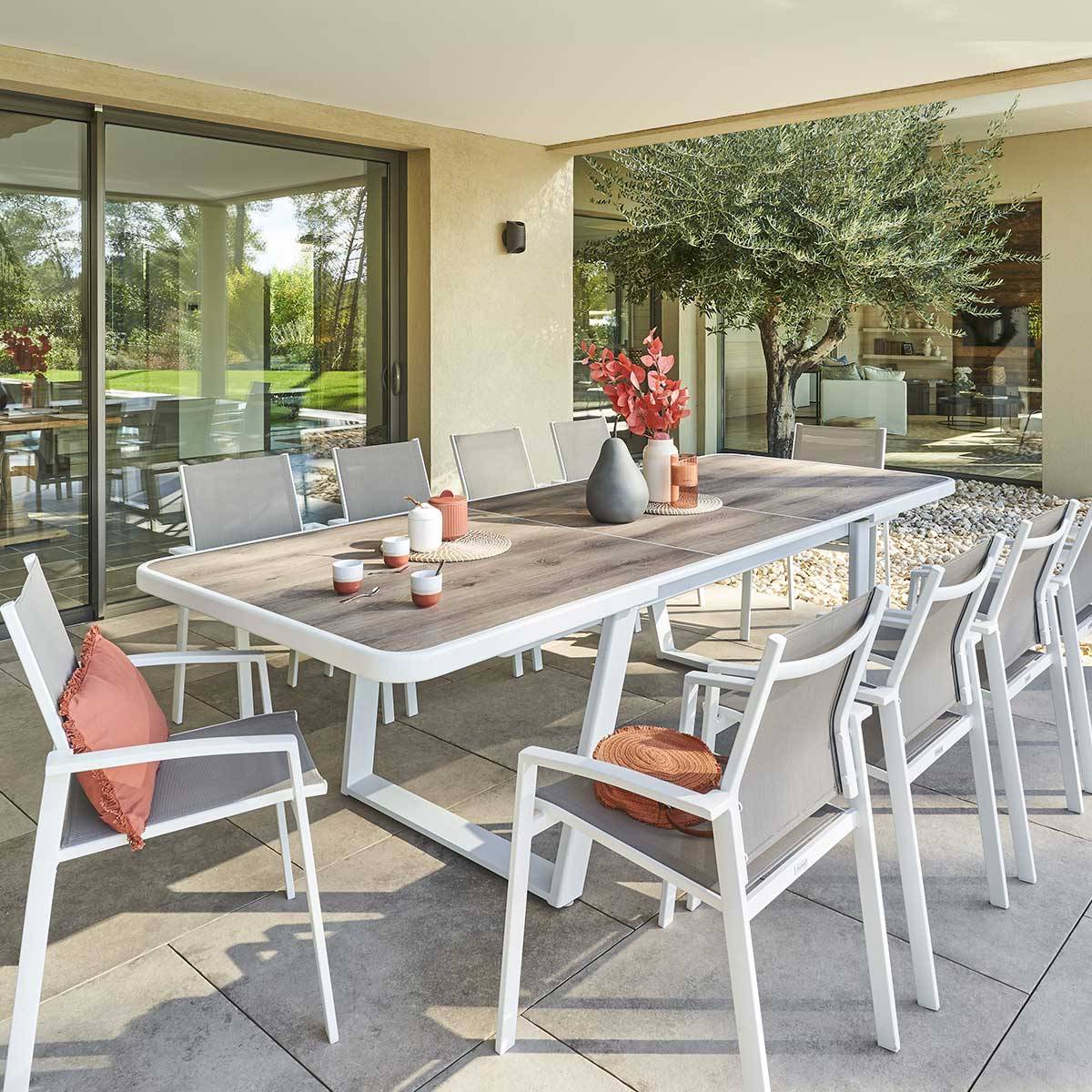 Hesperide - Table de jardin extensible "Unisson" pécan & blanc 10 places en aluminium traité époxy Hespéride - Imagen 3