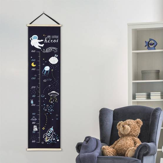 The Home Deco Kids - Toise à Motifs "My Little Héros" 146cm Noir & Blanc - Image 4